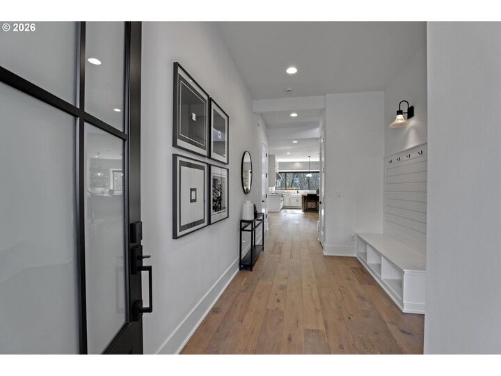 Property Photo:  4780 SW Pendleton St  OR 97221 