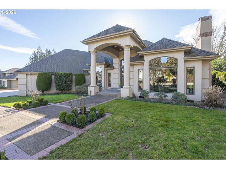 Property Photo:  3540 Riverknoll Way  OR 97068 