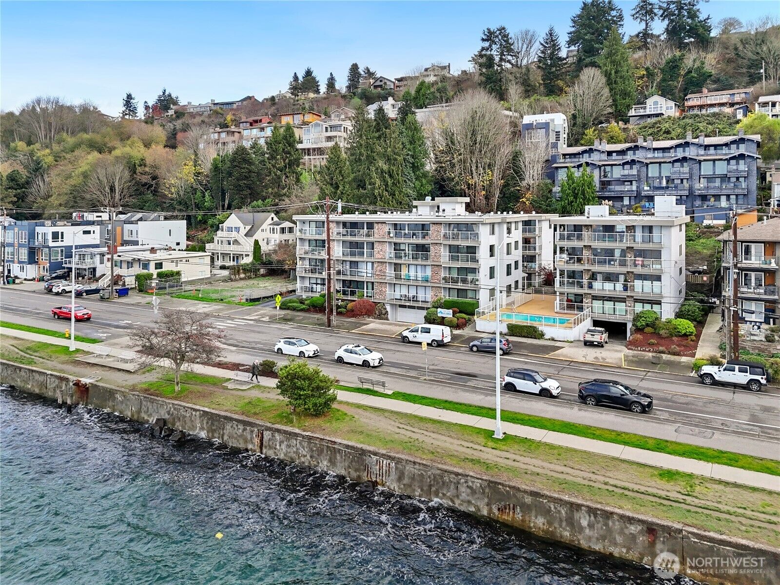Property Photo:  2104  Alki Avenue SW 306  WA 98116 