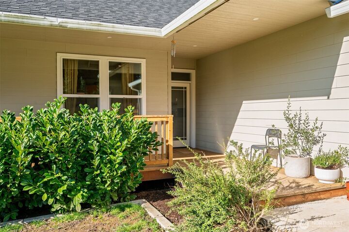 Property Photo:  644  Spirit Lake Highway  WA 98611 