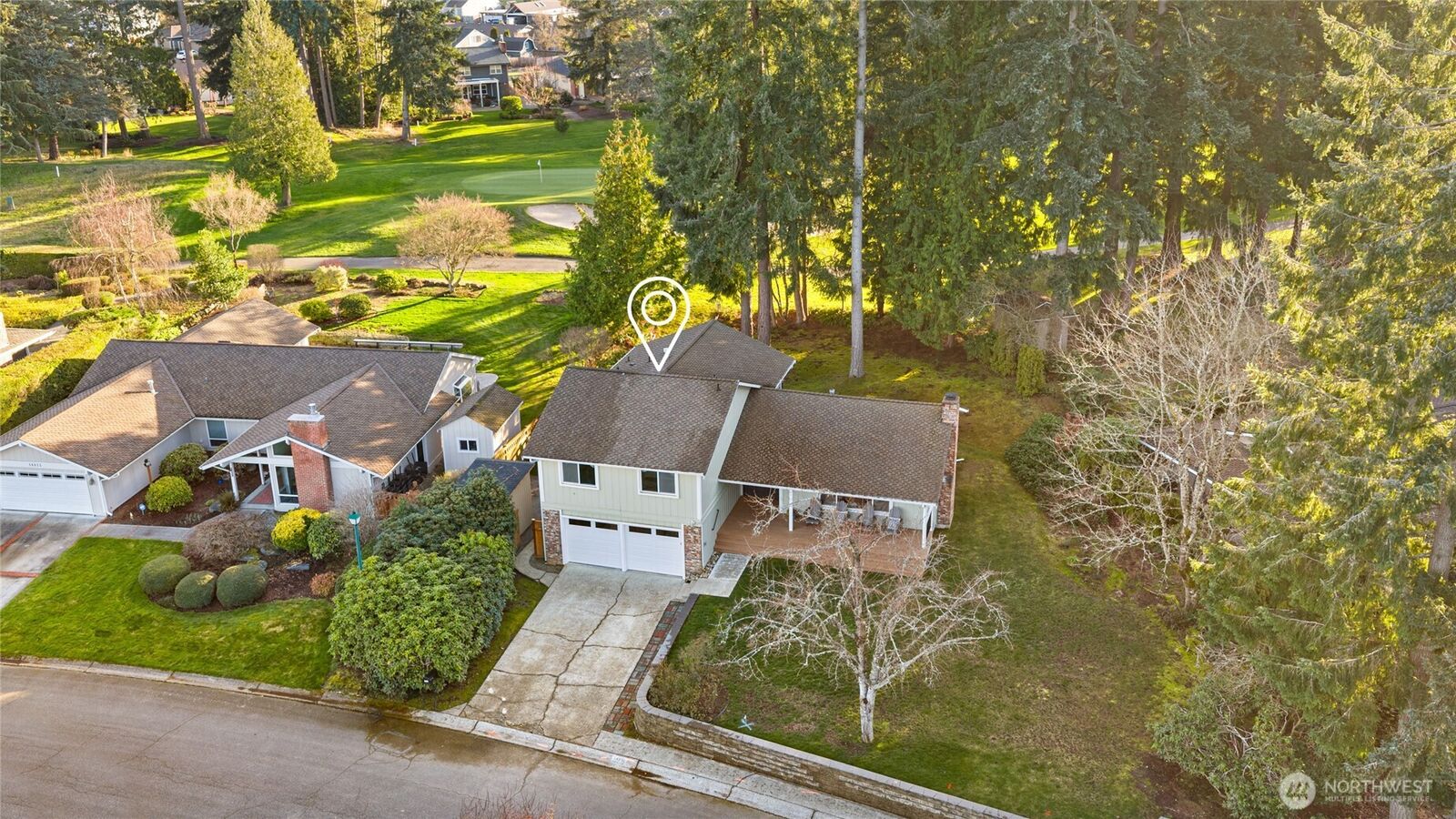 Property Photo:  14607 SE 170th Place  WA 98058 