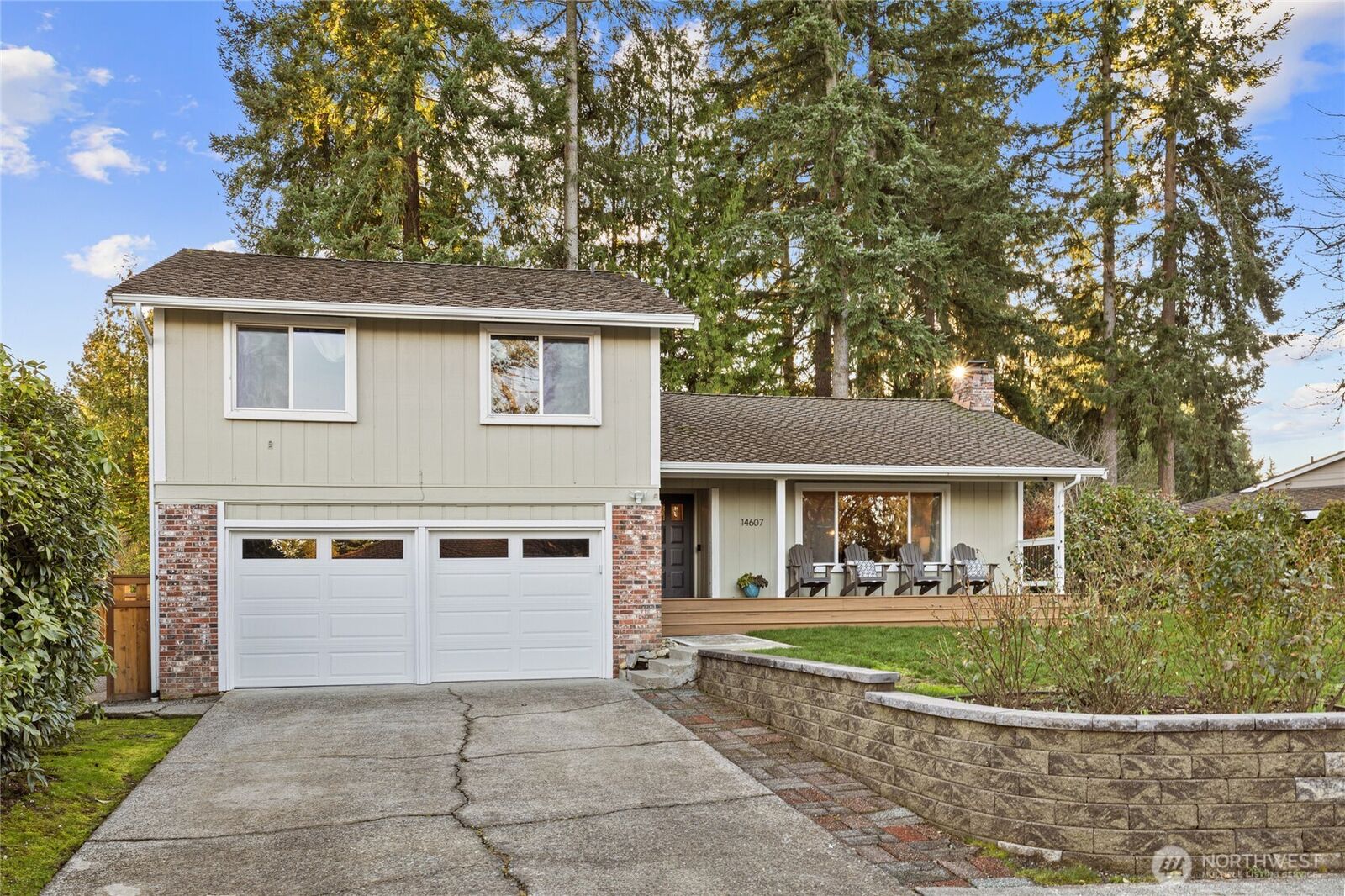 Property Photo:  14607 SE 170th Place  WA 98058 