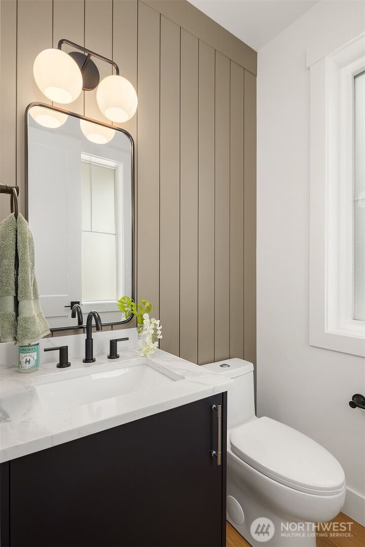 Property Photo:  13127 NE 87th Lane  WA 98033 