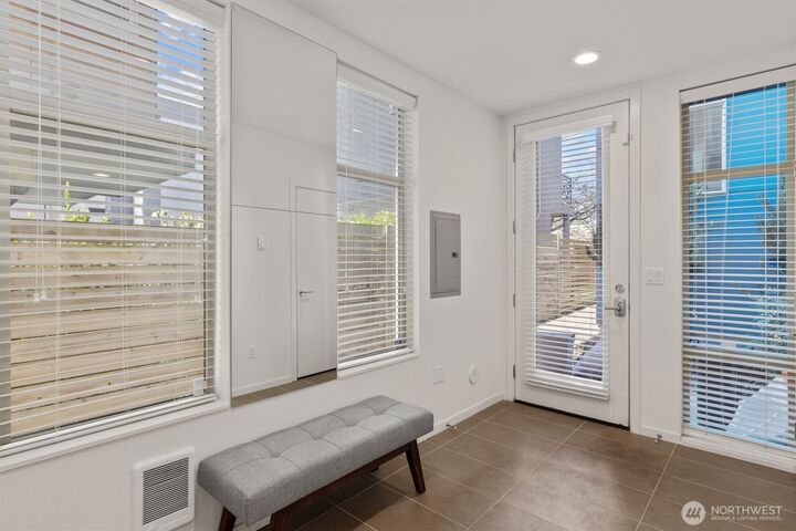 Property Photo:  1713 NW 60th Street B  WA 98107 