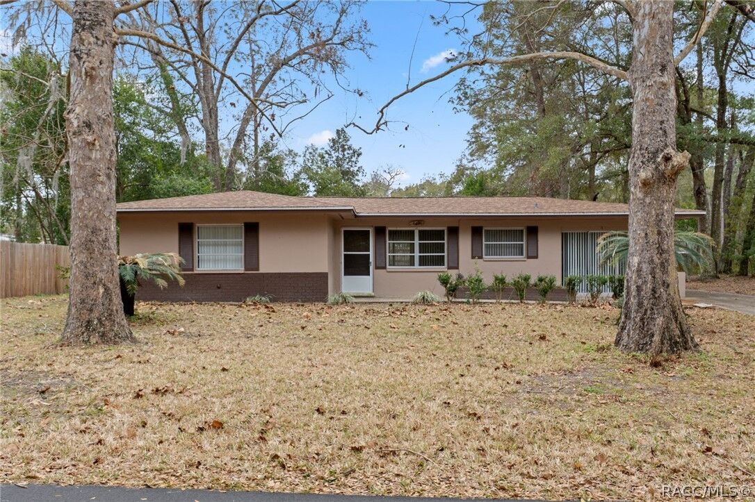 Property Photo:  6246 E Ivy Lane  FL 34452 