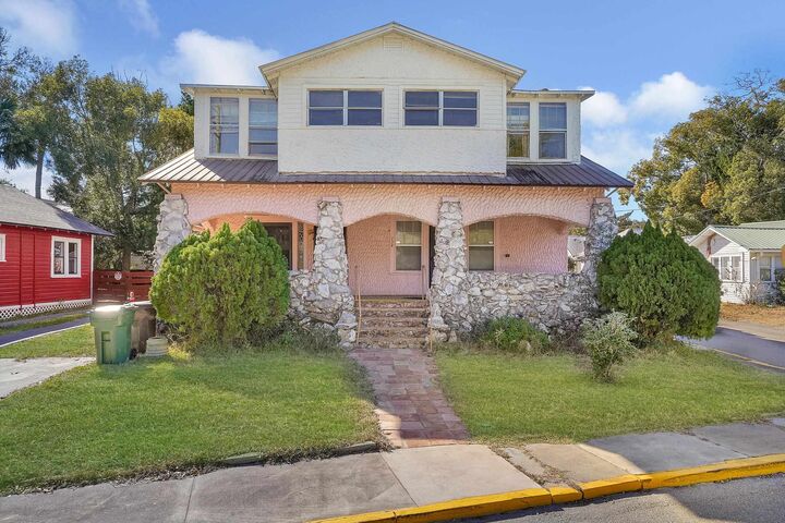 Property Photo:  134 Washington St  FL 32084 