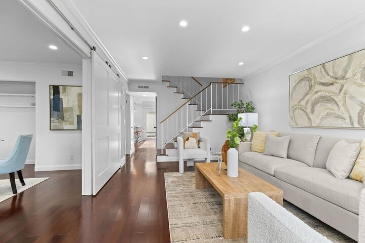 Property Photo: 1072 Eagle Lane CA 94404