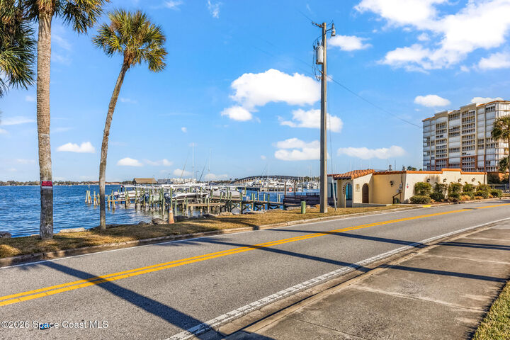 Property Photo:  115 N Indian River Drive  FL 32922 