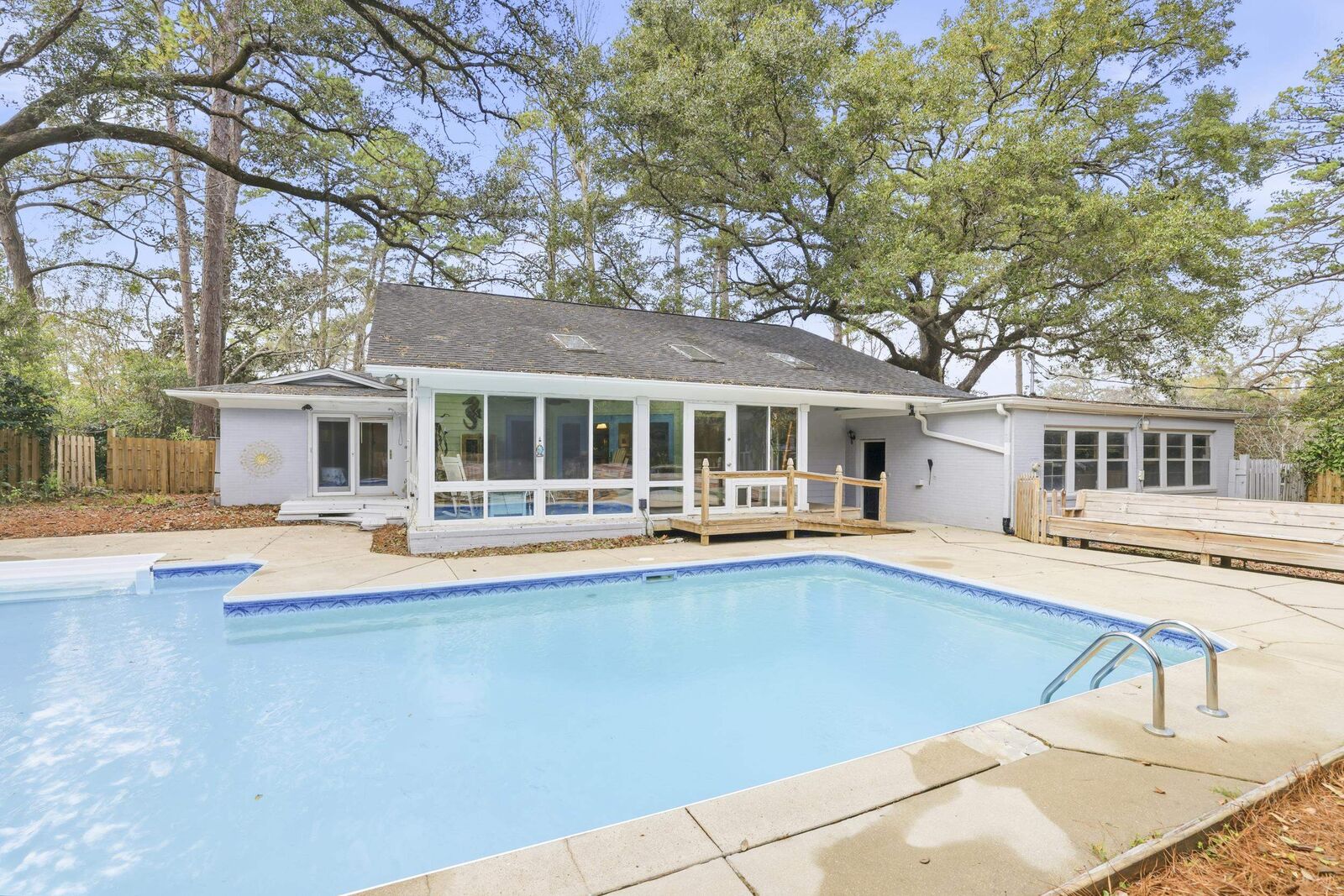 Property Photo:  2005 Lee Avenue  FL 32308 