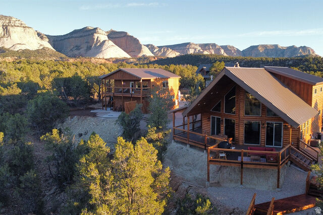 Property Photo:  618 W Cedar Dr  UT 84758 