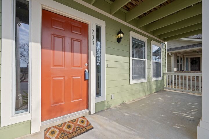 Property Photo: 1733 Thompson Trail TX 78664