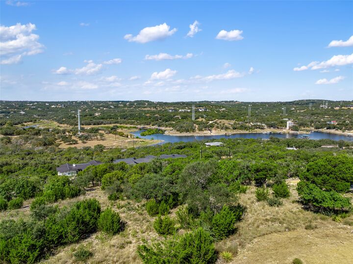 Property Photo: 2804 Lakehurst Road TX 78669