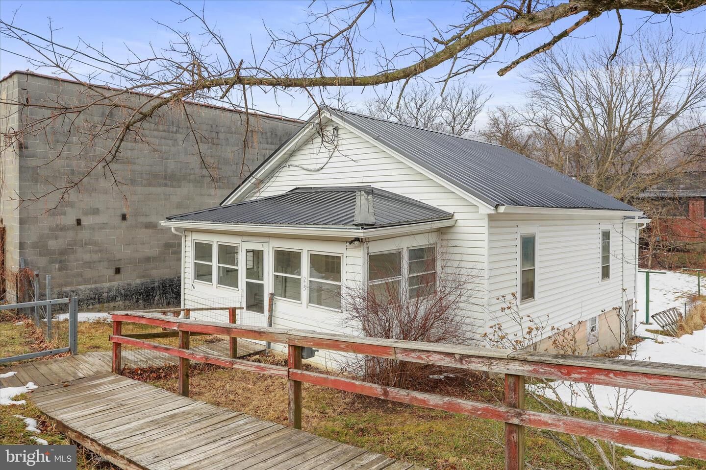 Property Photo:  25 Harrison Avenue  WV 25411 