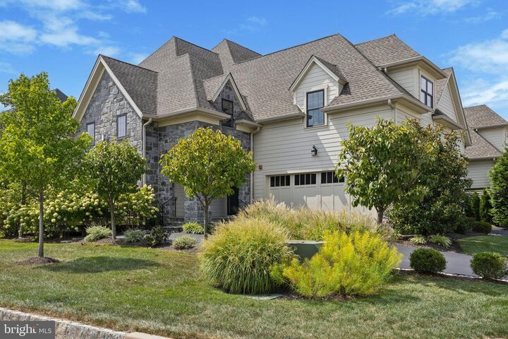 Property Photo: 600 Bartram Court PA 19031