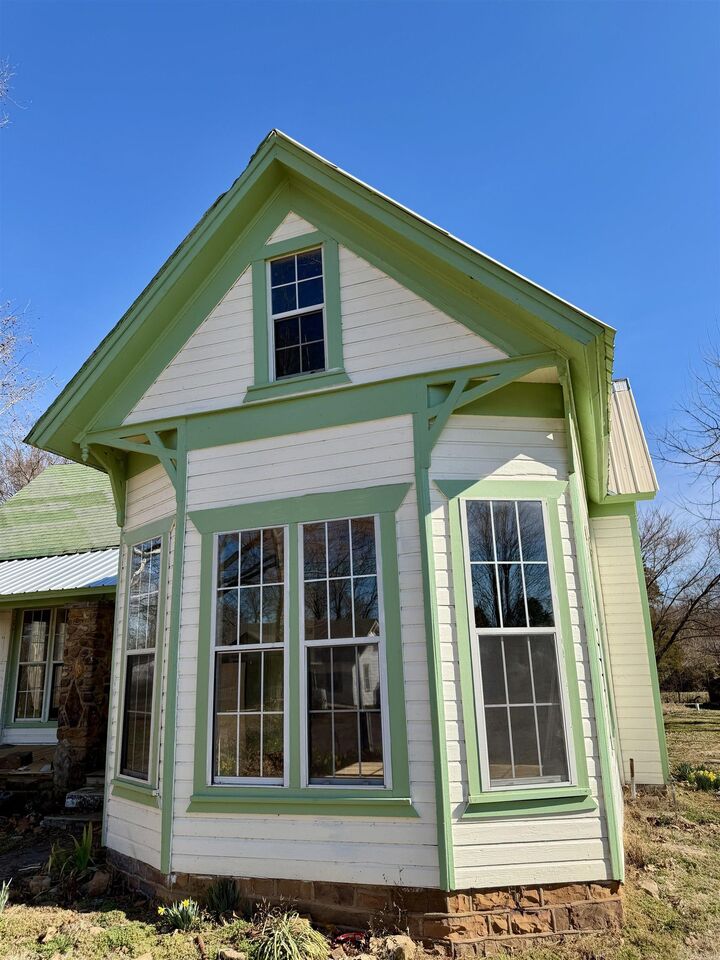 Property Photo:  109 Brown St  AR 72846 