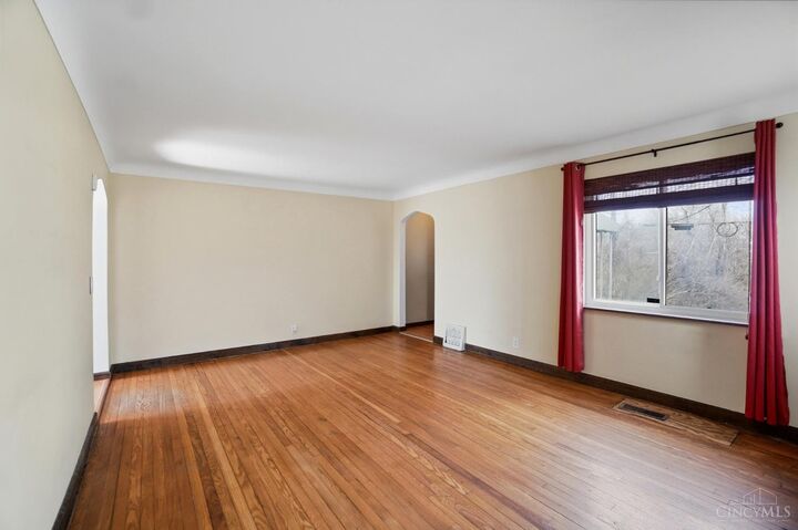 Property Photo: 3631 Semloh Avenue OH 45247