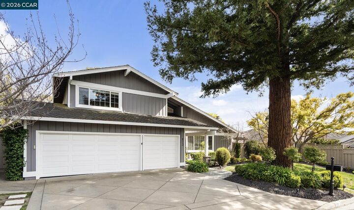 Property Photo: 813 Columbine Ct CA 94526