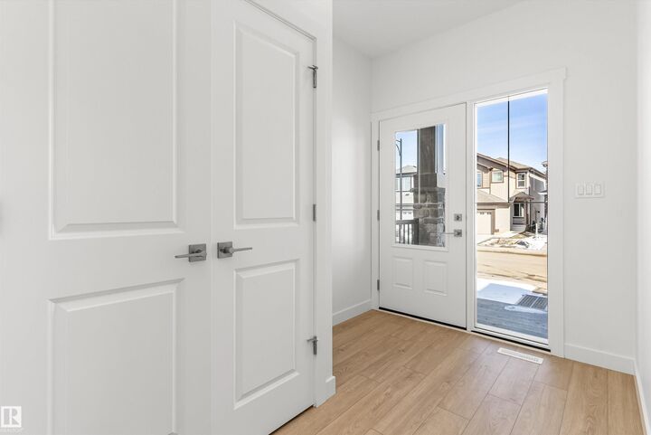 Property Photo:  20707 43 Avenue NW  AB T6M 3E3 