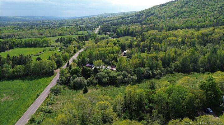 1392 Route 870 — photo 1