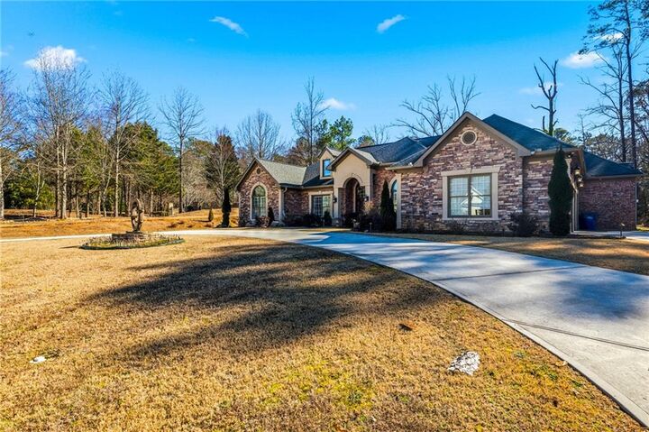 Property Photo:  5310 Serenity Lane SW  GA 30349 