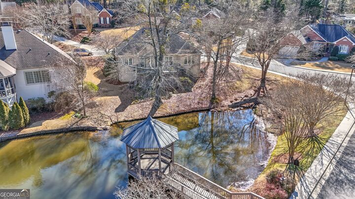 Property Photo:  153 Vinings Court SE  GA 30161 