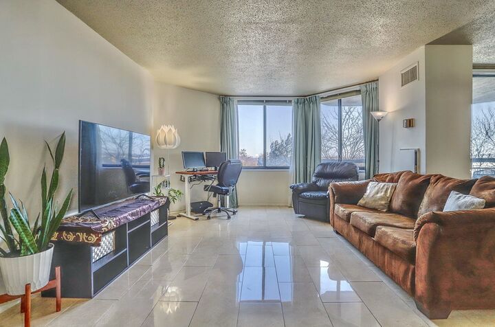 Property Photo:  525 Harmon Cove Tower 525  NJ 07094 