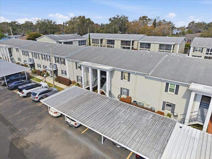 Property Photo:  689 Lake Howard Drive NW 1D  FL 33880 