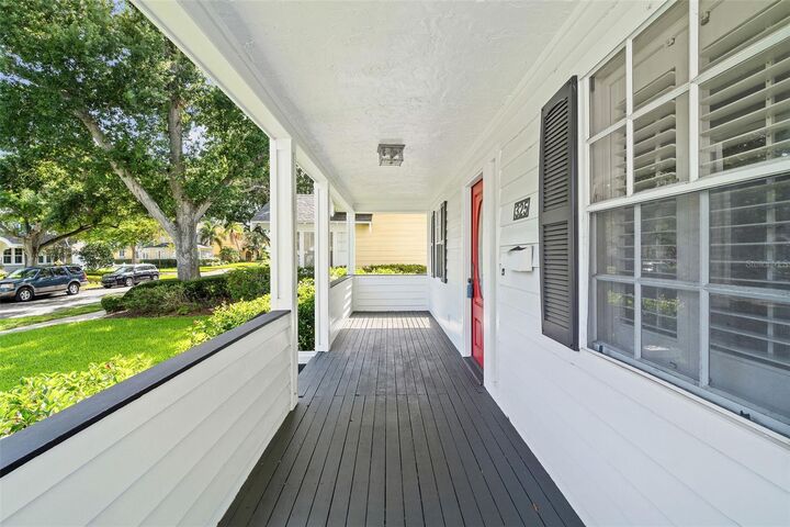 Property Photo: 325 17th Avenue NE FL 33704