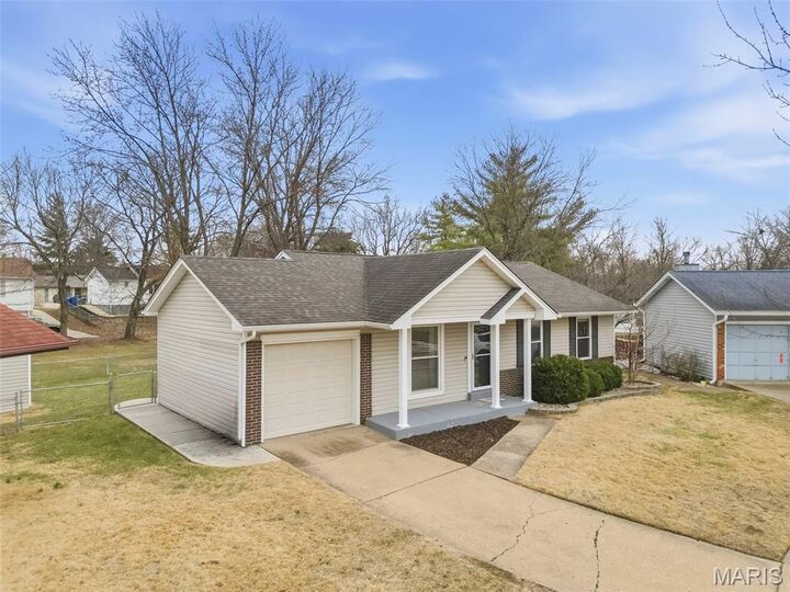 Property Photo:  11950 Meadow Grove Court  MO 63043 