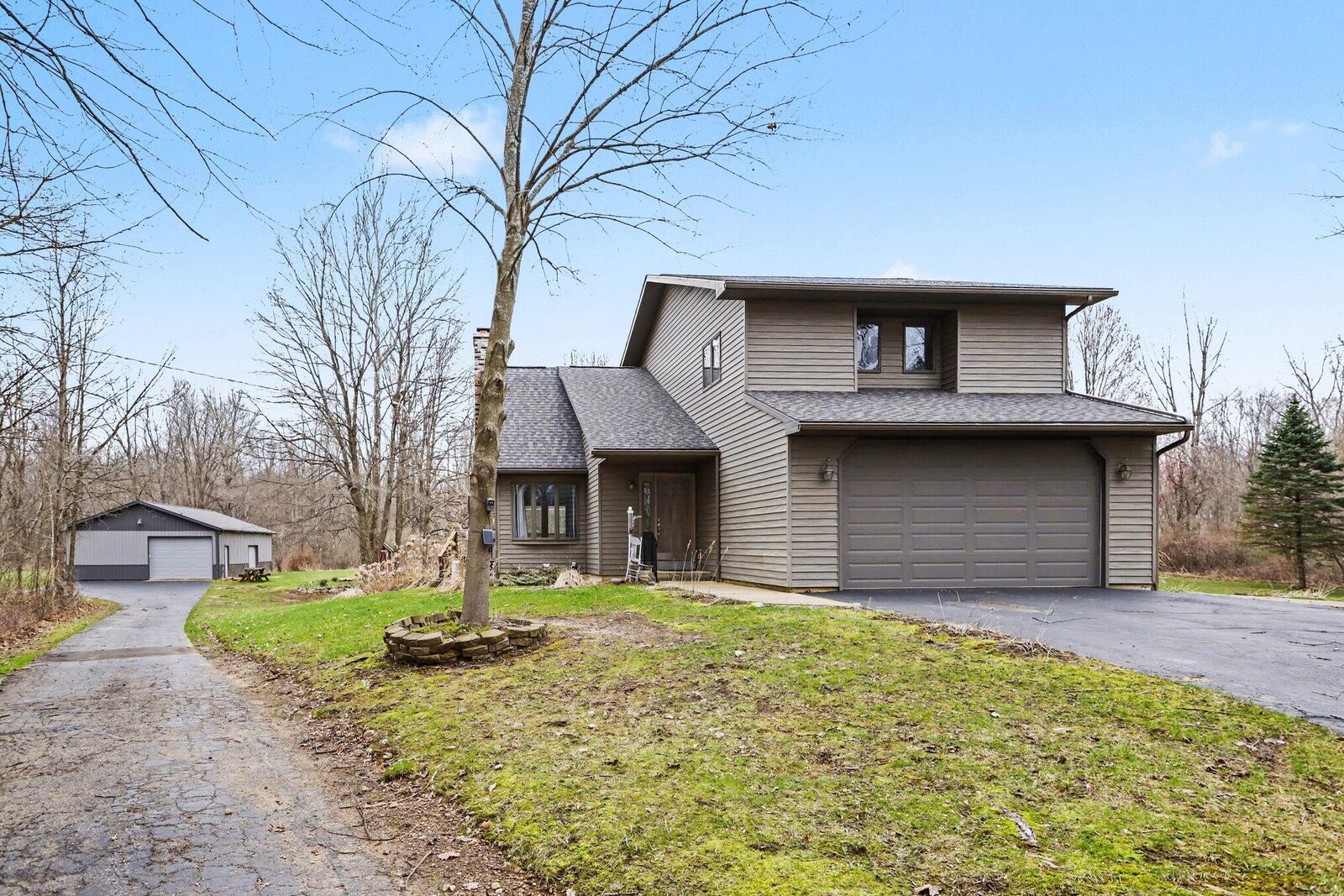 Property Photo:  4901 S Drive S  MI 49011 