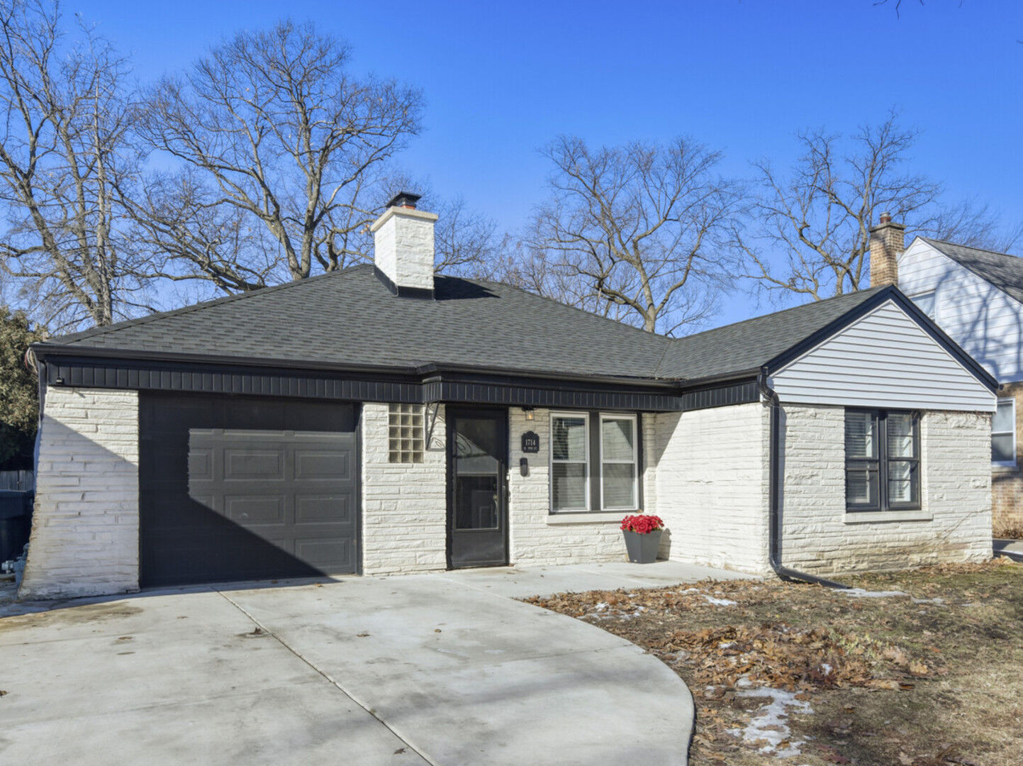 Property Photo:  1714 N 79th Court  IL 60707 