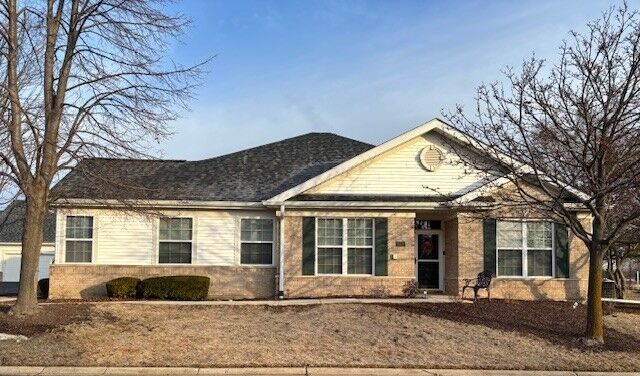Property Photo:  16300 Crescent Lake Drive  IL 60403 