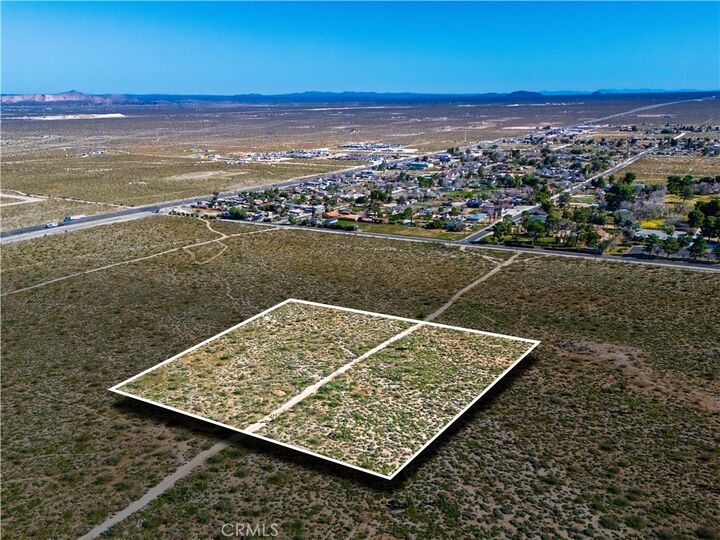 Property Photo: 1 E Avenue V-12 CA 93553