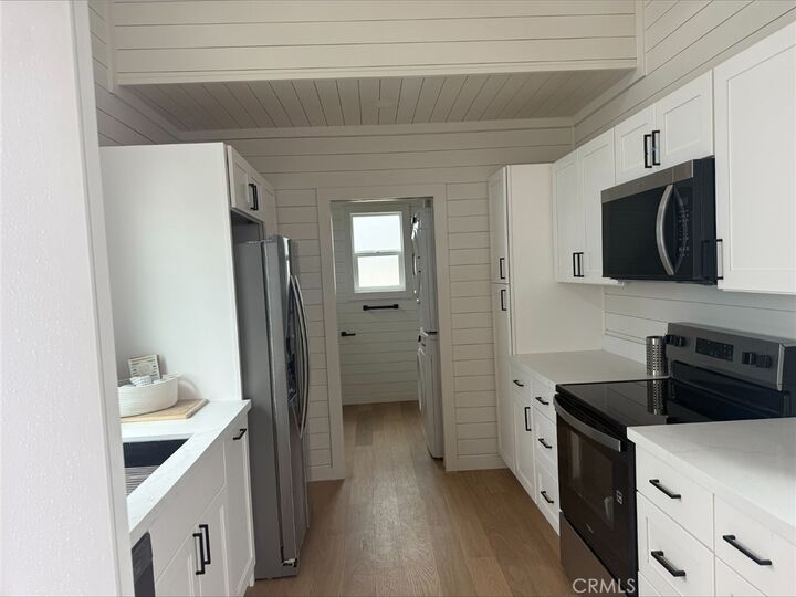 Property Photo:  501 S Mistletoe 18  CA 92582 