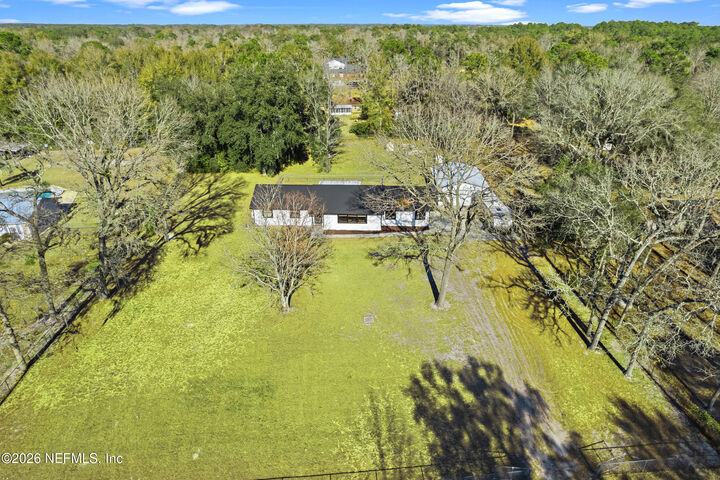 Property Photo: 2961 Beaver Avenue FL 32068