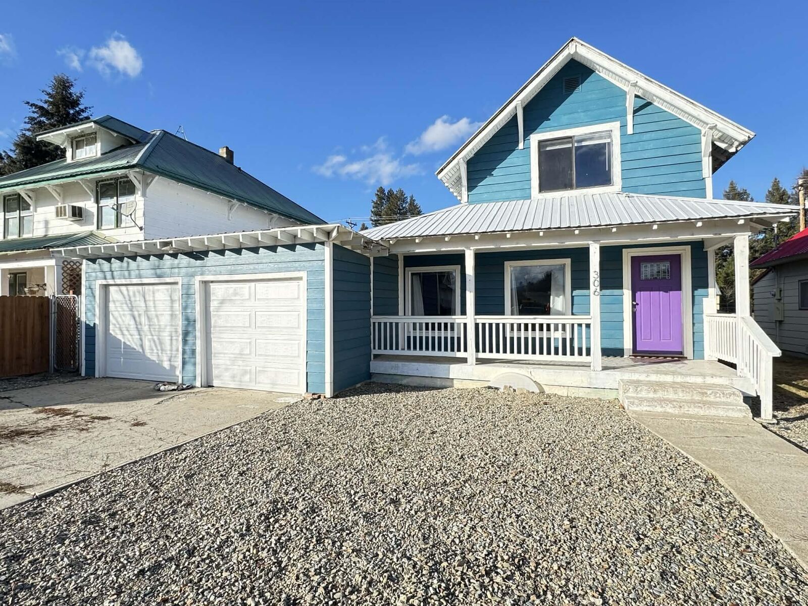 Property Photo:  306 Houghton St  WA 99139 