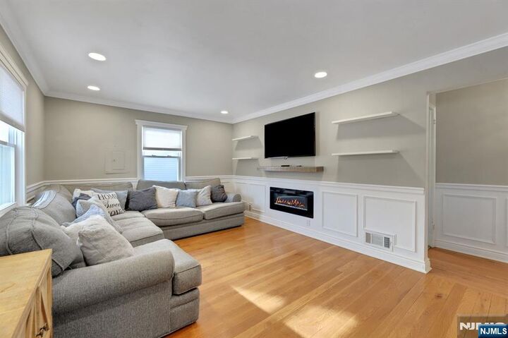 Property Photo:  20-14 Saddle River Road  NJ 07410 