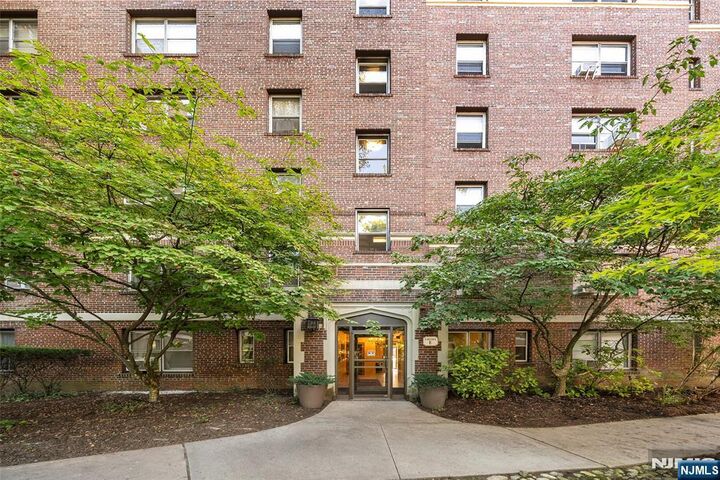 Property Photo: 100 Palisade Avenue B31 NJ 07631