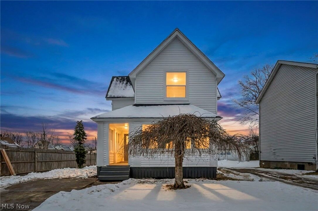 Property Photo:  507 W 20th  OH 44052 