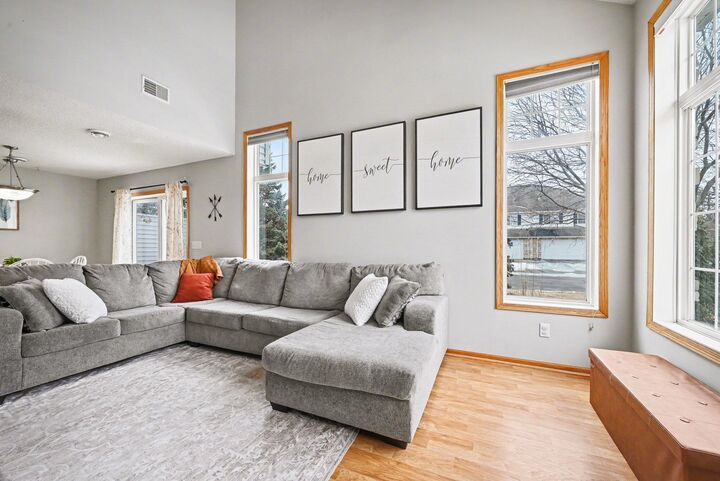 Property Photo: 17075 Eagleview Way MN 55024