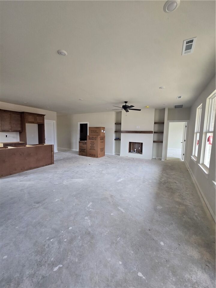 Property Photo:  2308 N Zane Street  AR 72761 