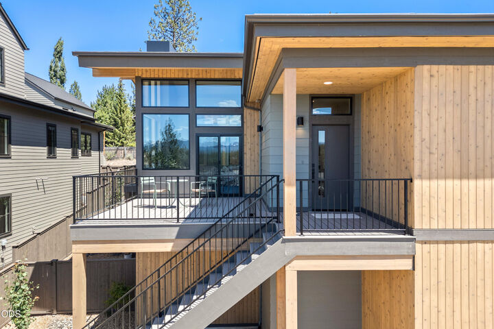 Property Photo: 3020 NW Polarstar Avenue Lot 30 OR 97703