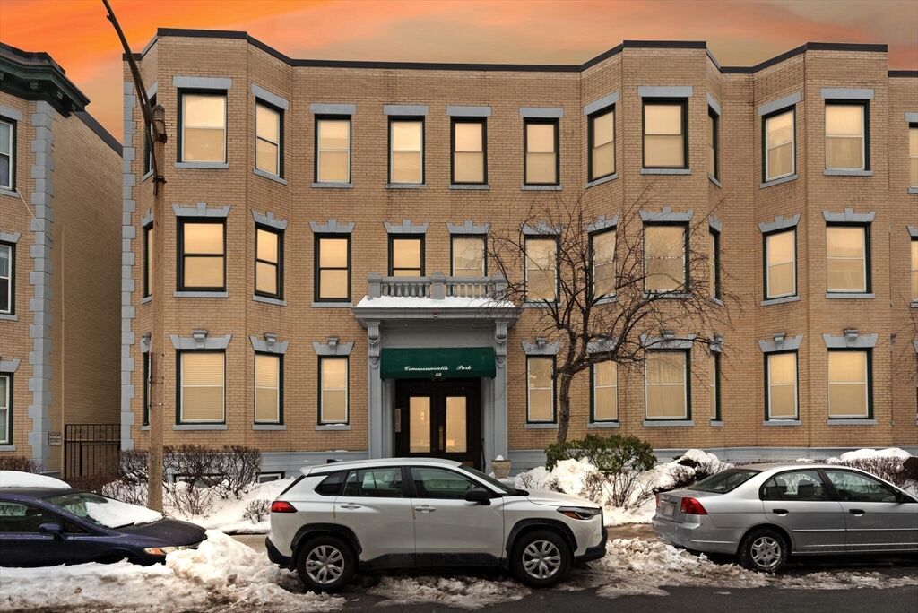 Property Photo: 88 Gordon St 305 MA 02135