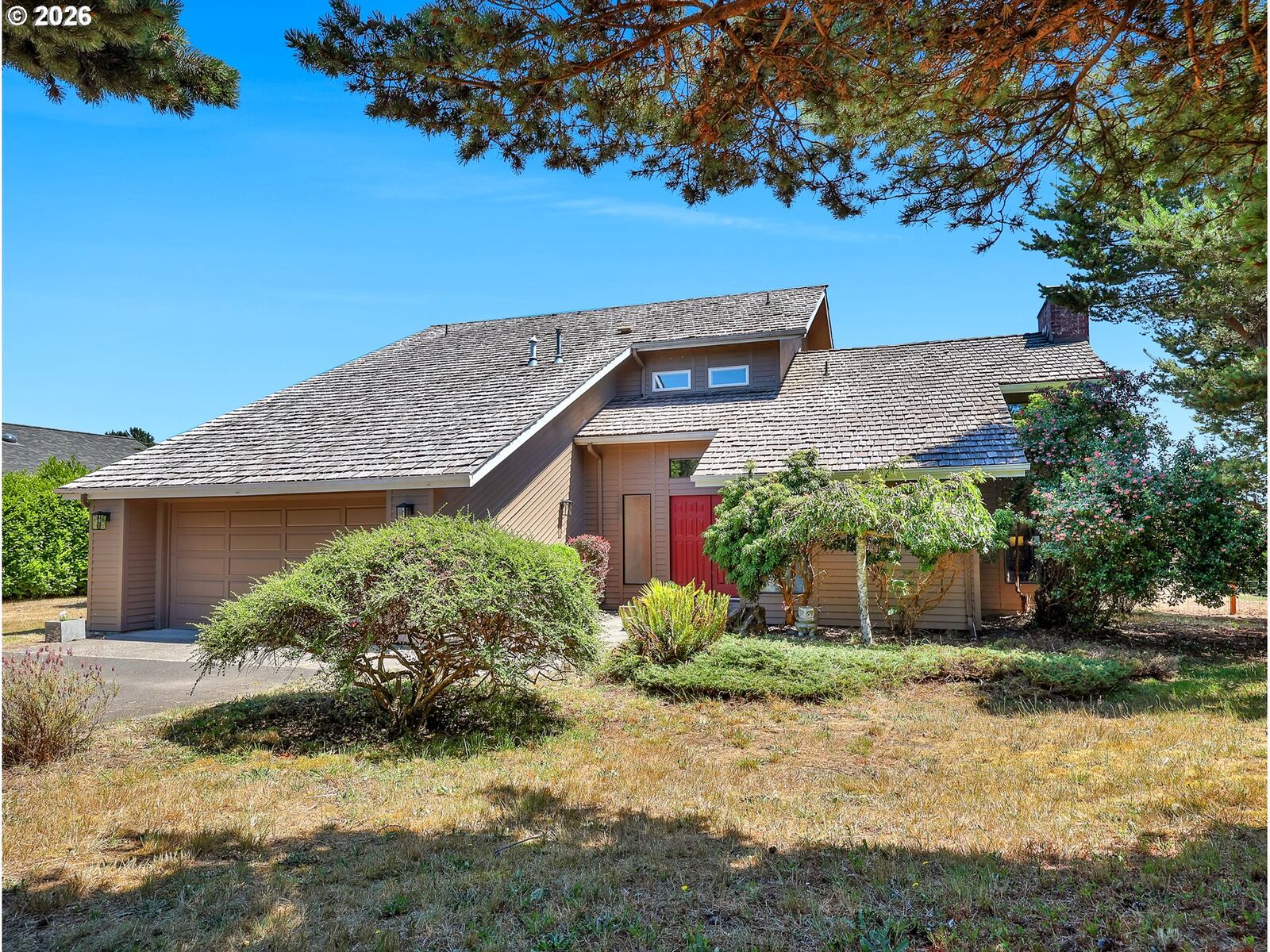 Property Photo:  90517 Birdie Dr  OR 97146 