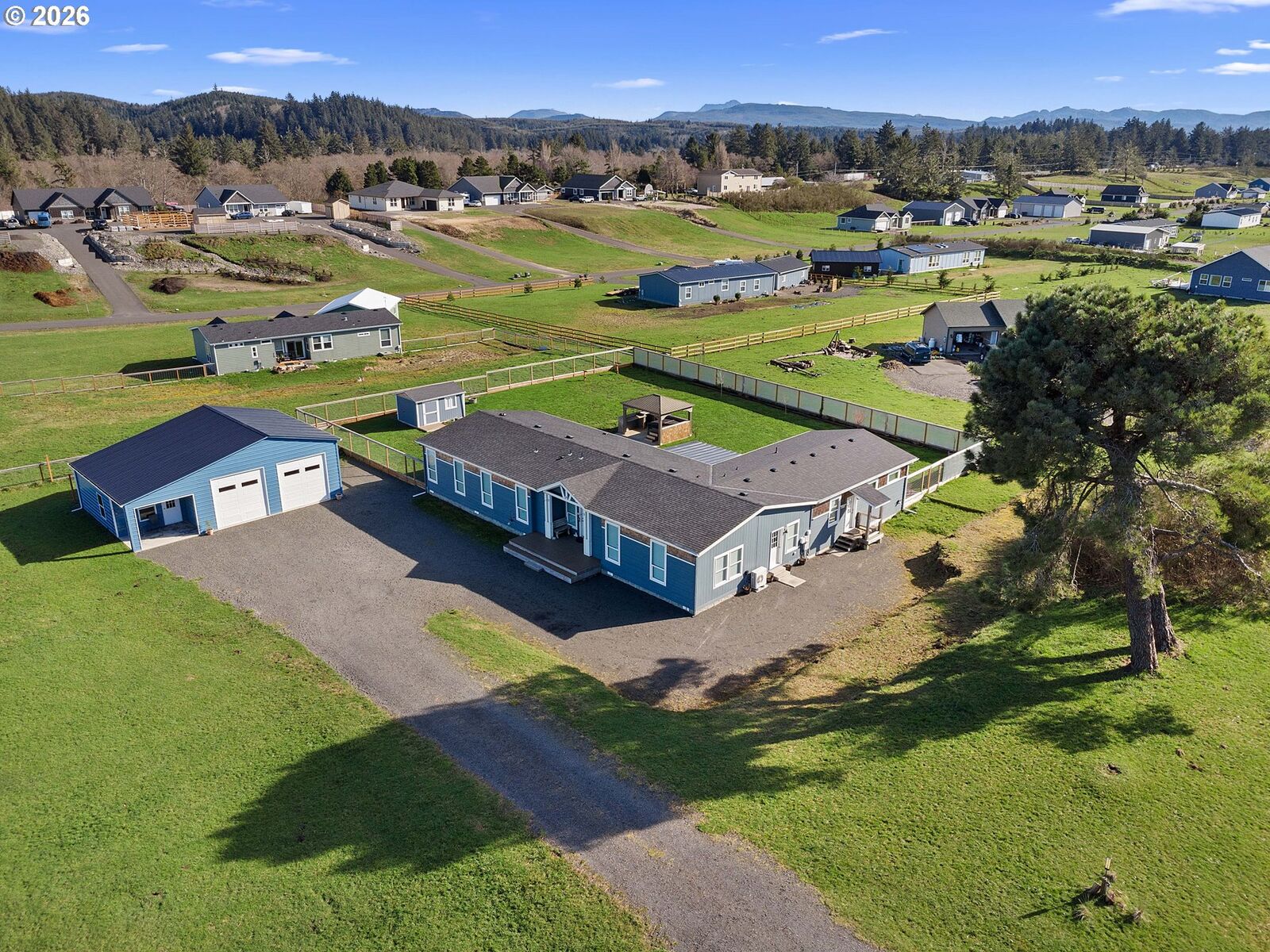 Property Photo:  90389 Wind And Sea Loop  OR 97146 