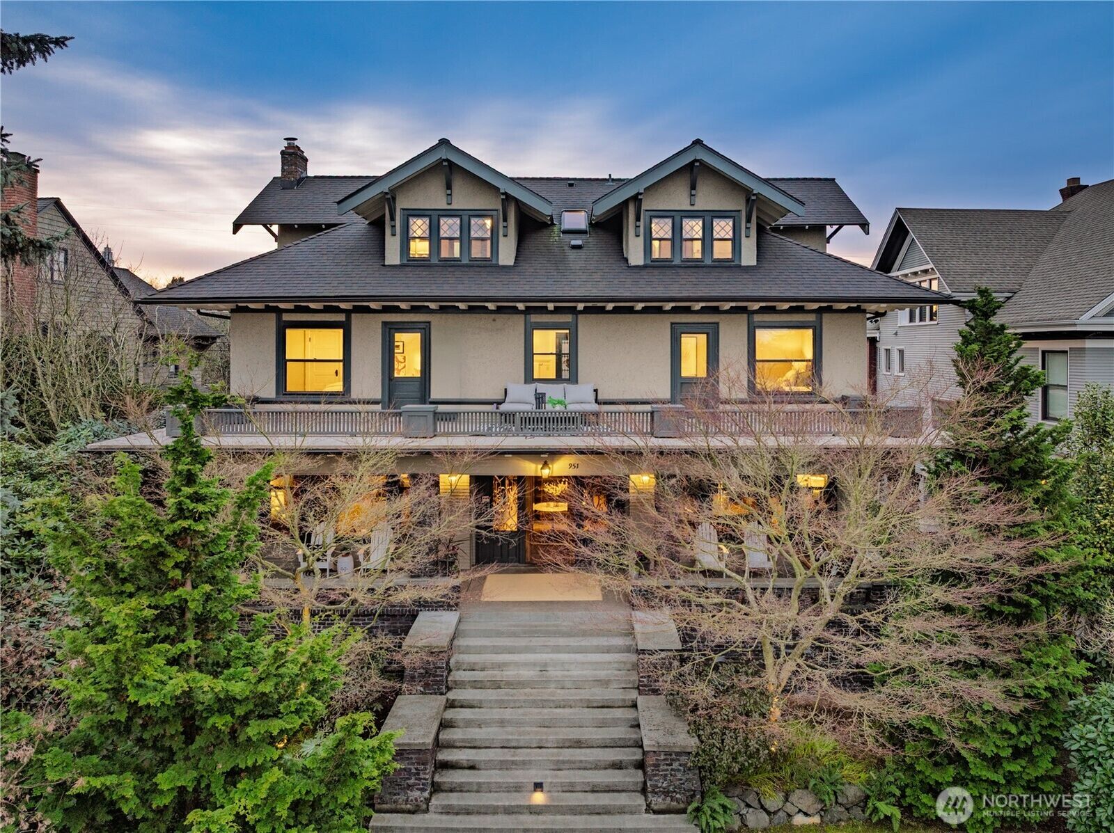 Property Photo: 951 22nd Avenue E WA 98112