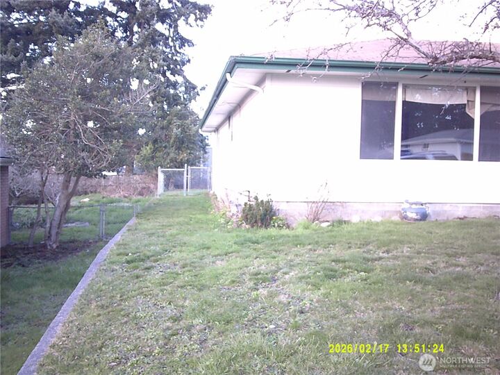 Property Photo:  1550 NE 8th Avenue  WA 98277 