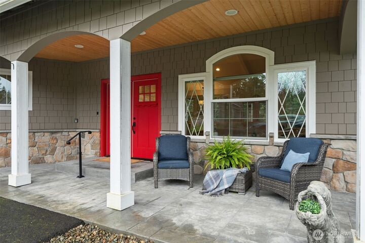 Property Photo:  141 E Hofaker Road  WA 98524 