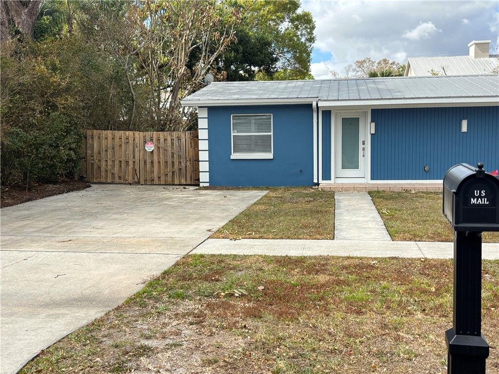 Property Photo:  1835 42nd Avenue A  FL 32960 