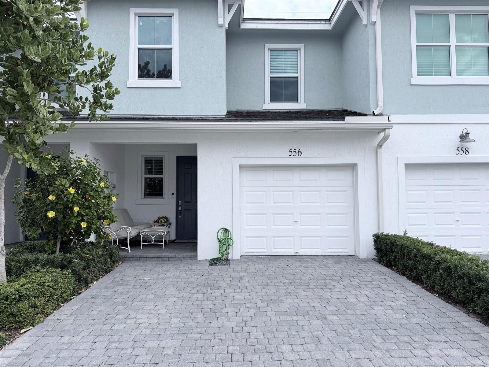 Property Photo: 556 Parsons Way FL 33442